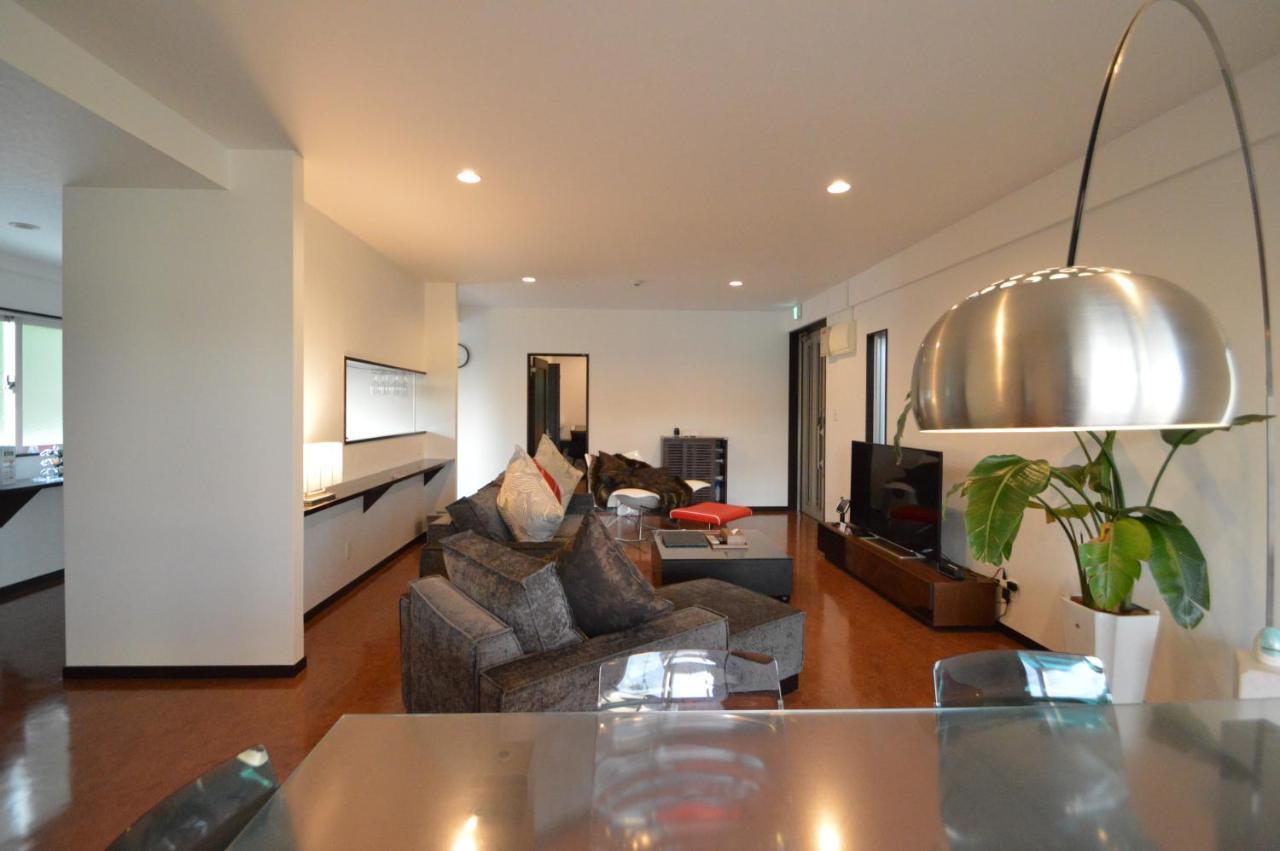 Ferienwohnung White Reef Uruma Exterior foto